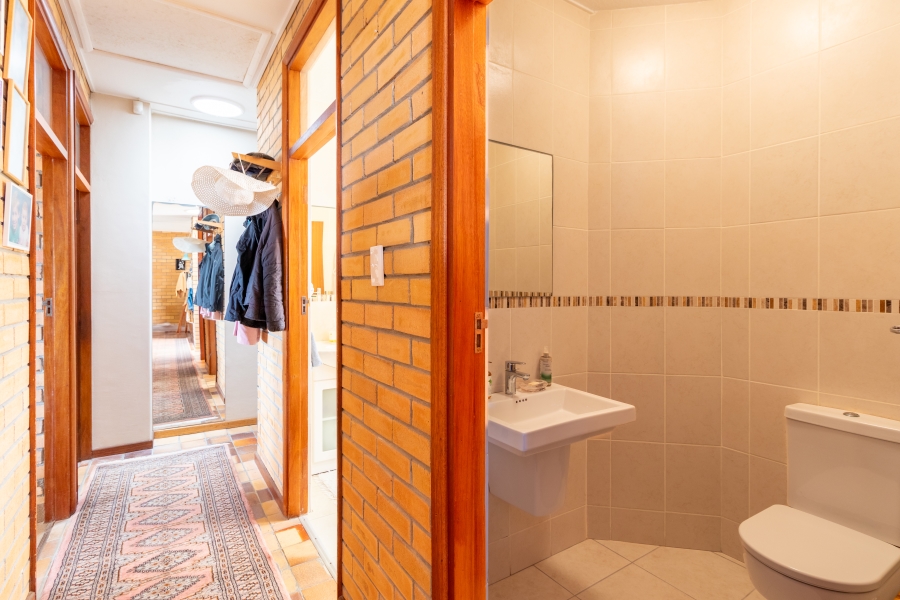 3 Bedroom Property for Sale in Van Riebeeckstrand Western Cape